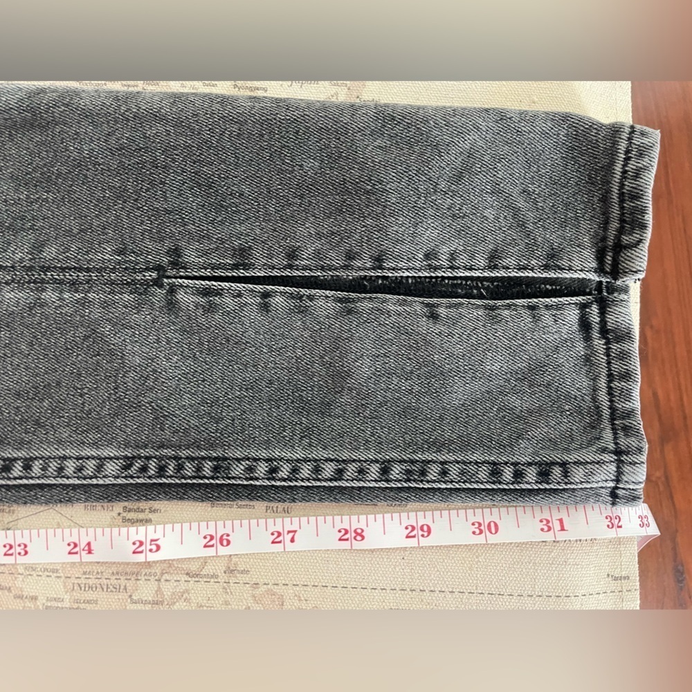 Cotton Citizen Vickie High-rise Split Front Hem Jeans Grey Black Denim Size 27 - Picture 14 of 14